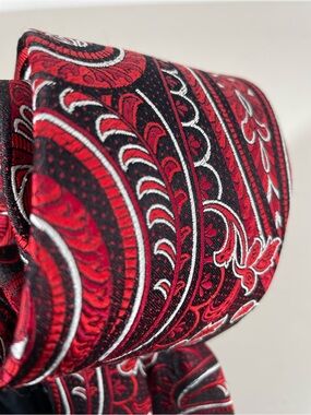 Redford | Accessories | Redford Paisley Silk Necktie Red Black Made In ...